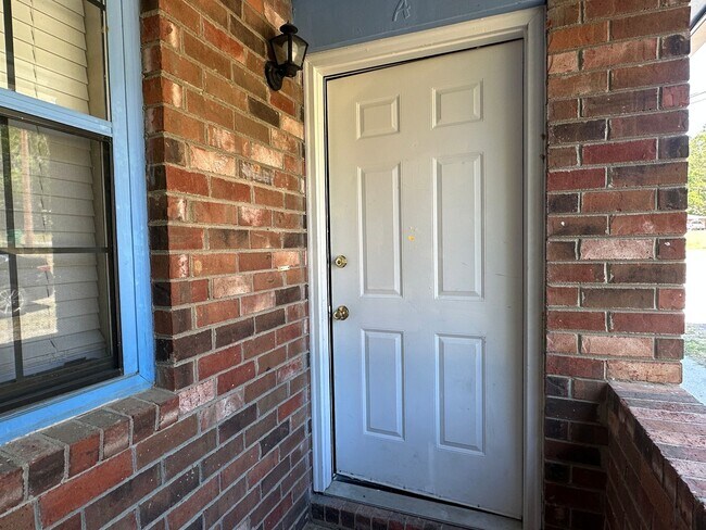 Building Photo - """~132 Stoneybrooks Place