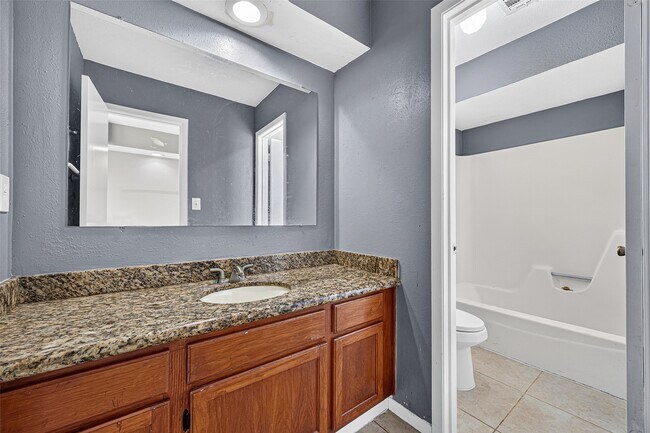 Building Photo - 4131 Baynard Dr