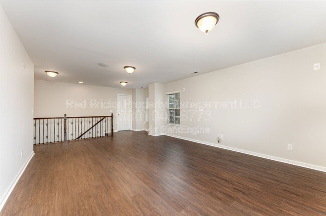 Building Photo - 2288 Barrowcliffe Dr NW