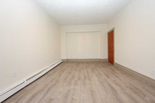 Building Photo - 6 Waumbeck St