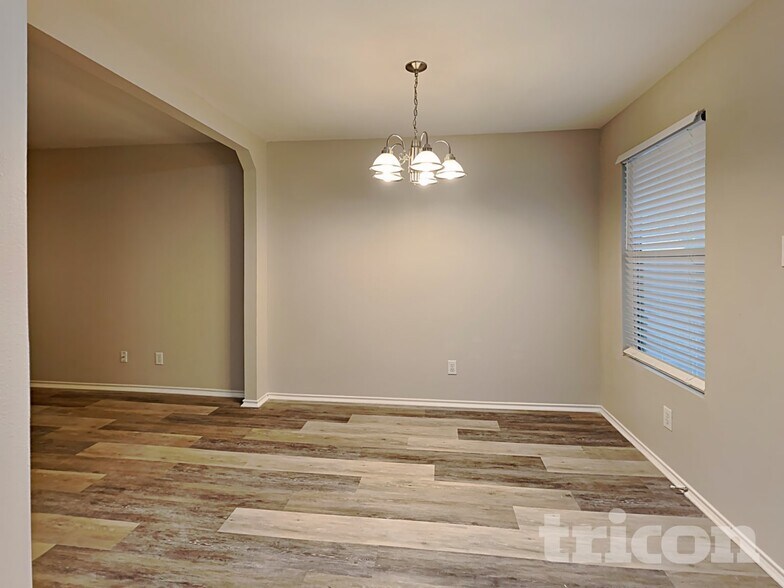 Building Photo - 160 Hanging Moss Dr