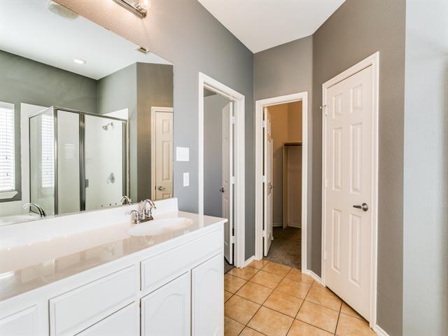 Building Photo - 6357 Redeagle Creek Dr
