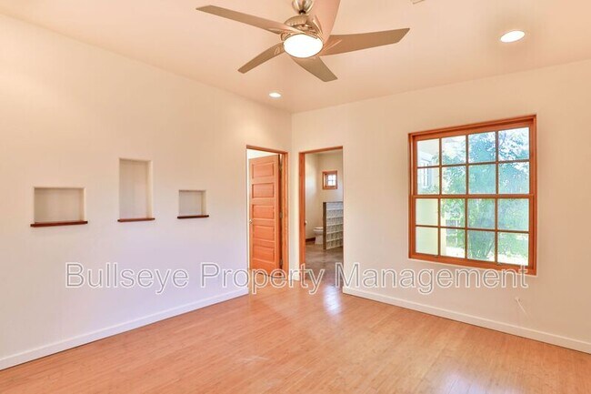 Building Photo - 3132 N 27th St