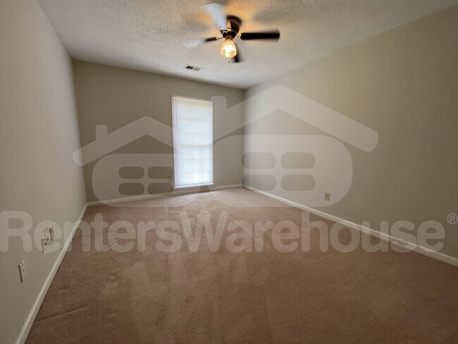 Building Photo - 1166 Booth Rd