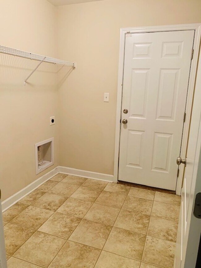 Building Photo - 3 Bedroom in The Landing @ Everetts Creek