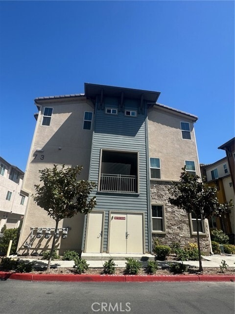 Building Photo - 763 Savi Dr