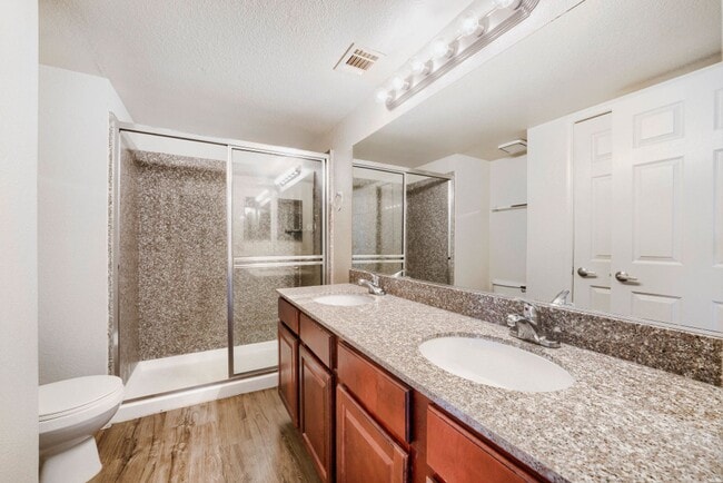 Building Photo - 1412 Bass Dr