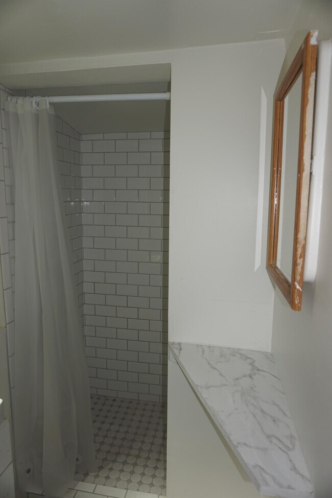 Building Photo - 4516 E Lester St