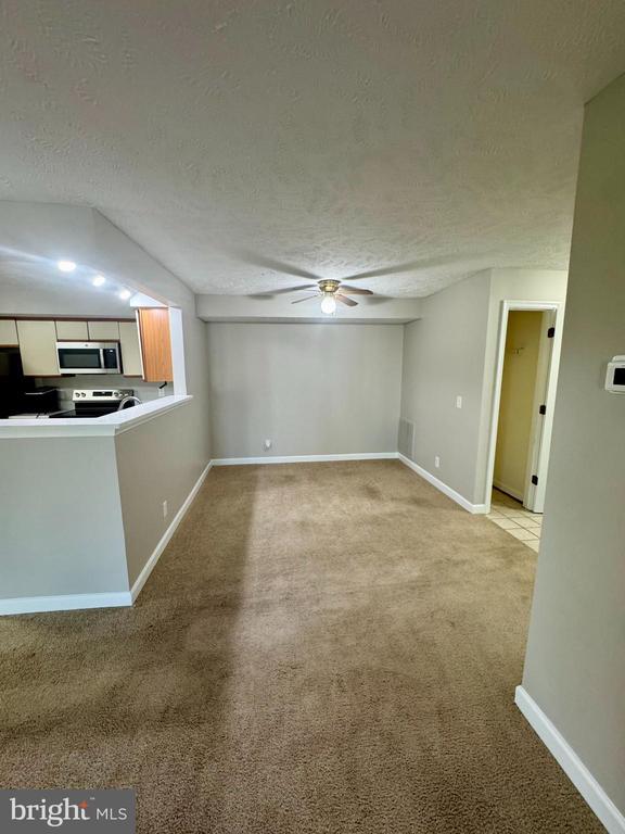 Building Photo - 3804 Ridge Knoll Ct