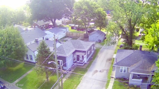 Building Photo - 720 E Court Ave