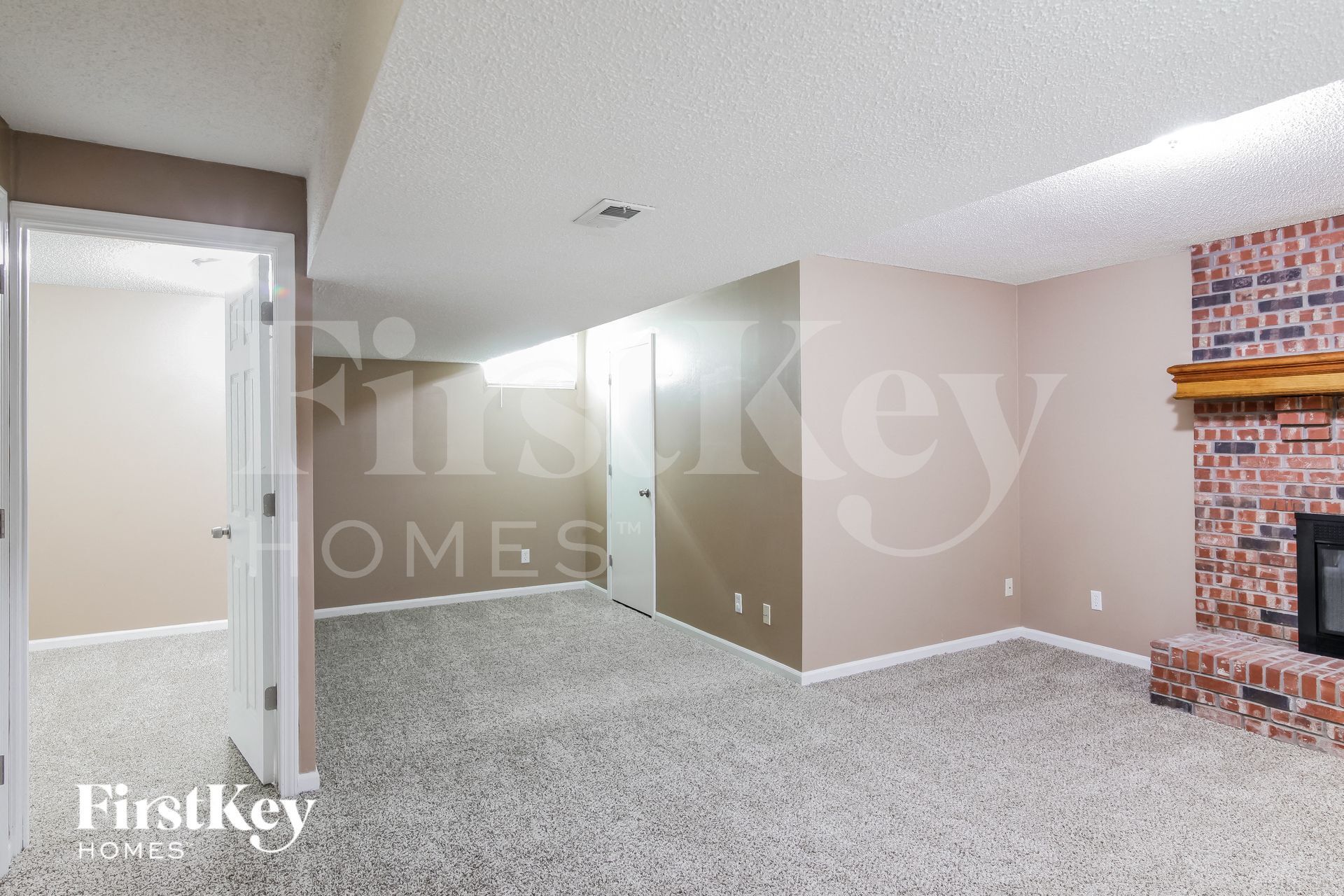Building Photo - 411 Bluegrass Dr