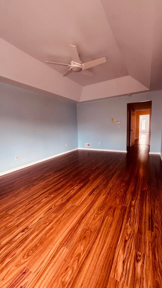 Building Photo - 37572 Newburgh Park Cir