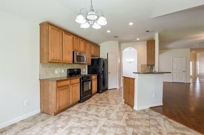 Building Photo - 2318 Appian Way