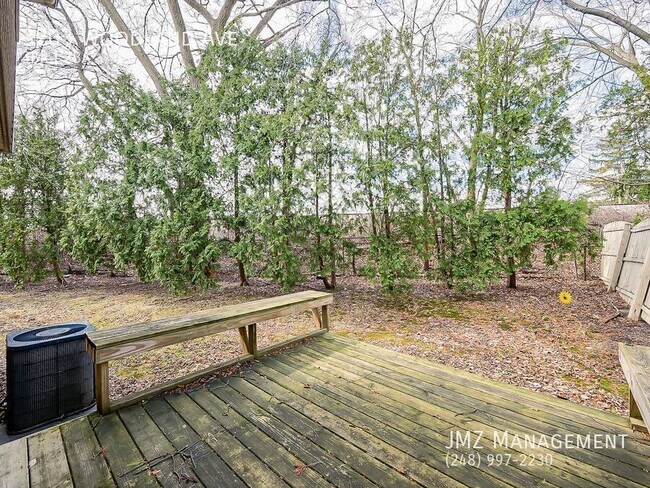 Building Photo - 3203 Woodland Ave