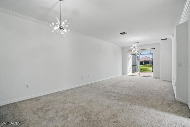 Building Photo - 1767 Alameda Dr