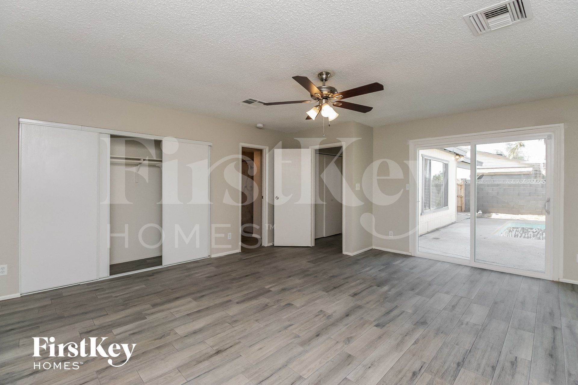 Building Photo - 2030 E Aspen Ave