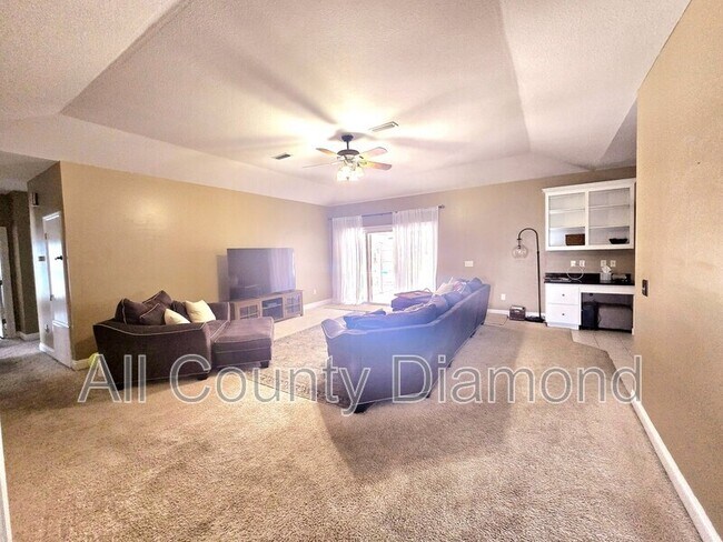 Building Photo - 12207 Lyndell Plantation Dr