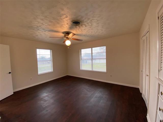 Building Photo - 119 FM 407