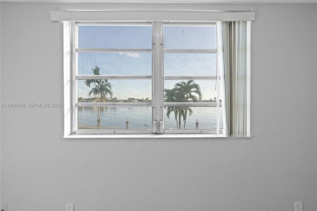 Building Photo - 3020 Marcos Dr