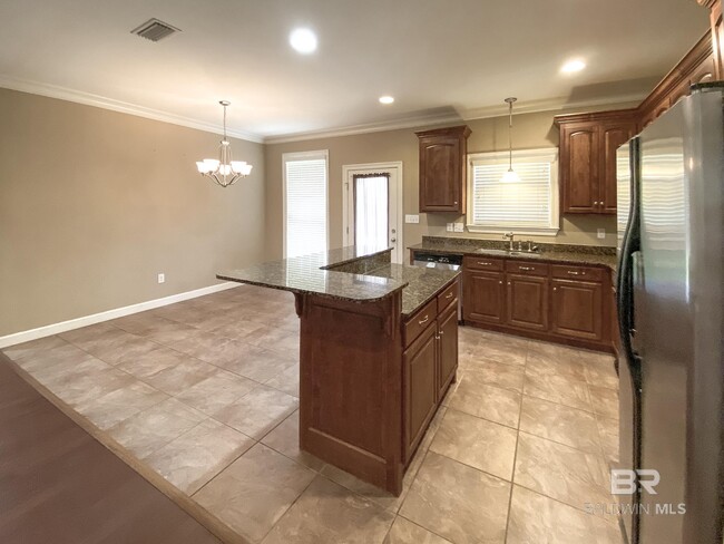 Building Photo - 9426 Sanibel Loop