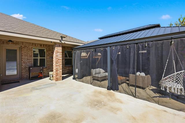 Building Photo - 3934 Dickinson Ave