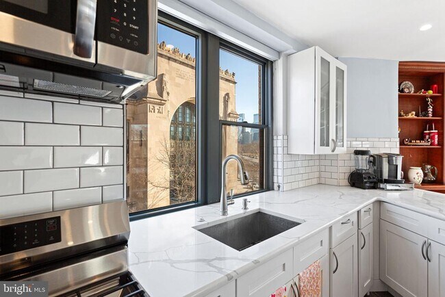 Building Photo - 2601 Pennsylvania Ave