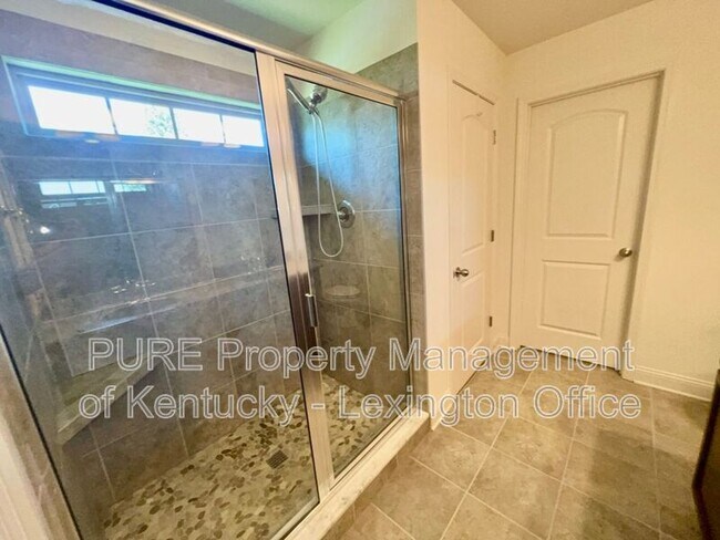 Building Photo - 138 Amen Corner Way