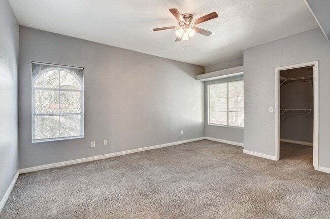 Building Photo - Stunning Upstairs Condo in Gated Indian Wells Community!