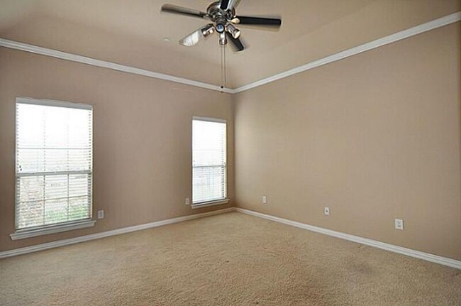 Building Photo - 5809 Antique Rose Trail