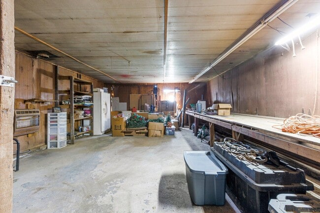 Building Photo - 103 Locust Grove Dr