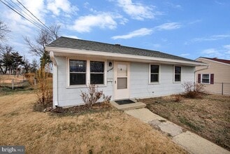 Building Photo - 908 Shelby Dr