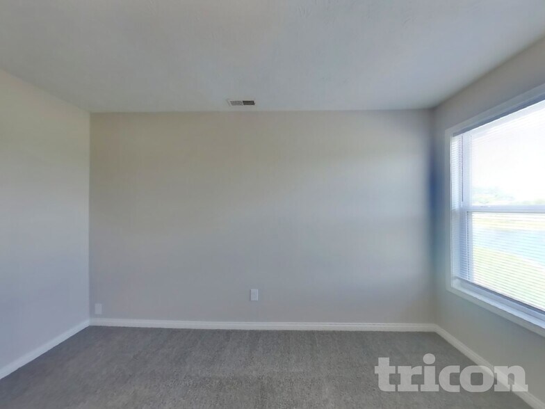 Building Photo - 8112 Cole Wood Blvd