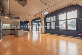 Building Photo - Beautiful Apartment in Downtown Los Angeles!