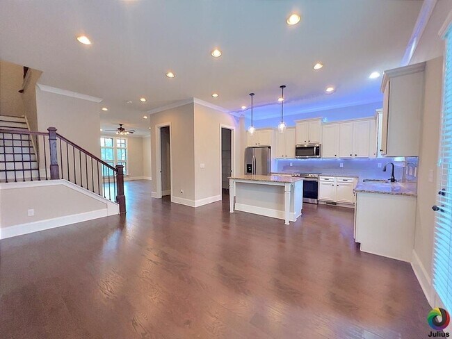 Building Photo - 4254 Spruce Pine Alley