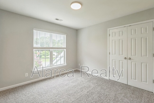 Building Photo - 1408 Crestgate Dr