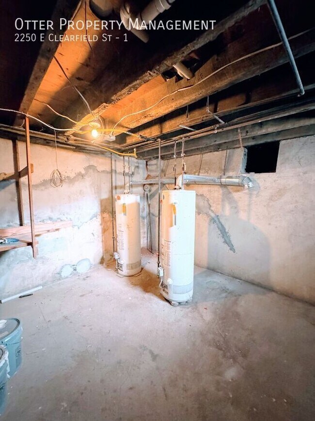 Building Photo - 2250 E Clearfield St