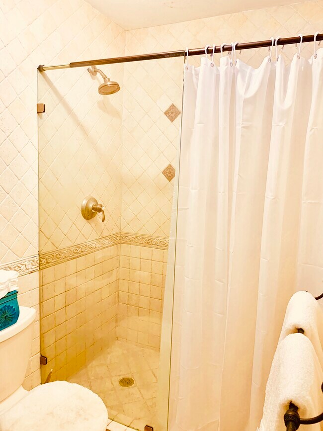 Building Photo - 109-1 SW 8th St