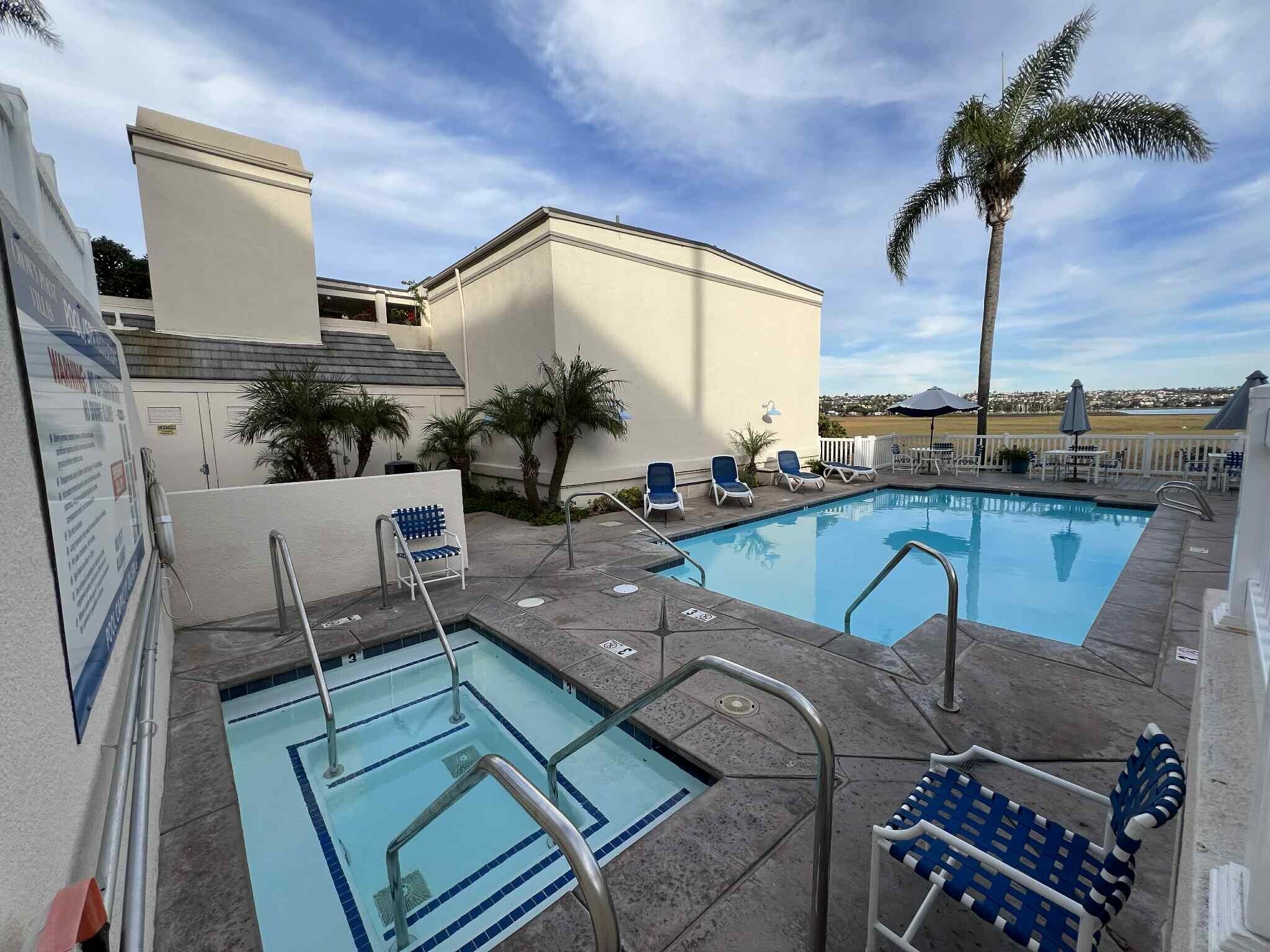 Building Photo - 3999 Crown Point Dr