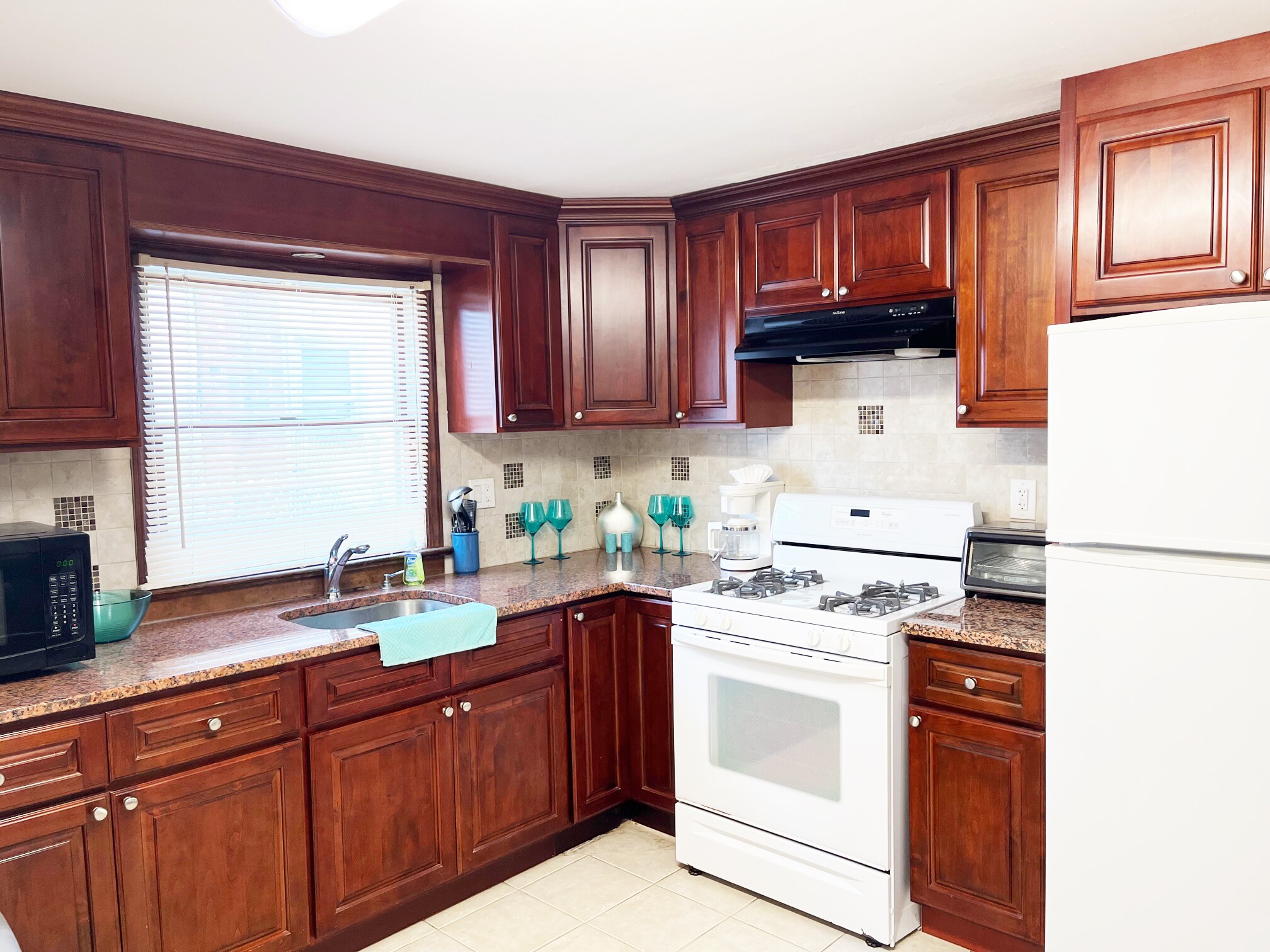 Building Photo - 36 2nd Ave