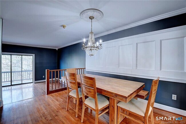 Building Photo - 334 Conestoga Way