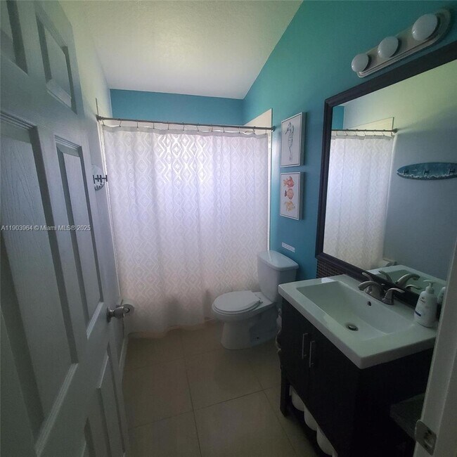 Building Photo - 2505 Hybrid Ct