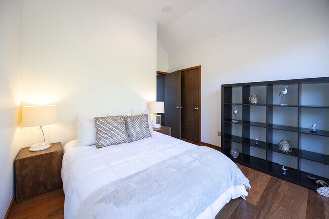 Building Photo - 11988 Cabana Shores Dr