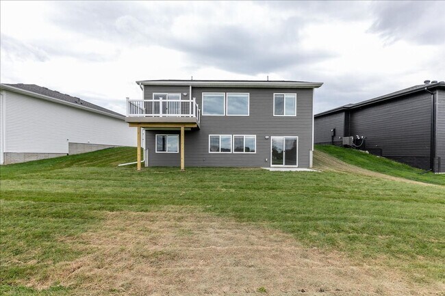 Building Photo - House for Rent in Des Moines/Ankeny