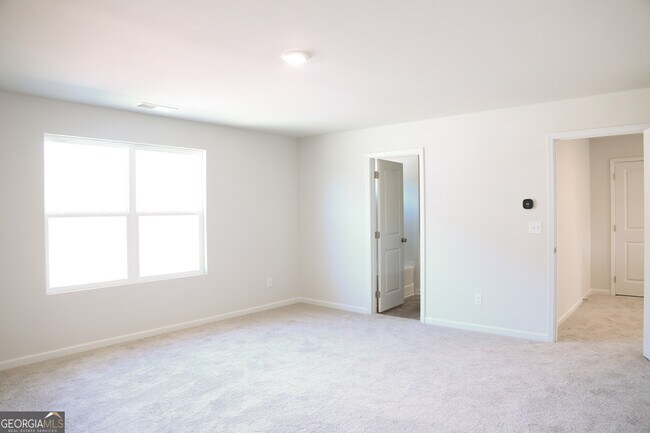 Building Photo - 19 Springwood Ln