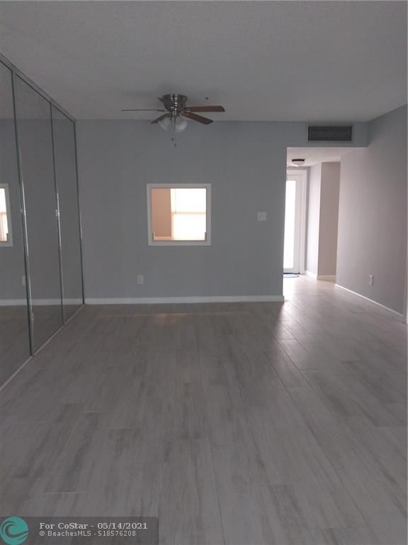 Building Photo - 6050 NW 64th Ave