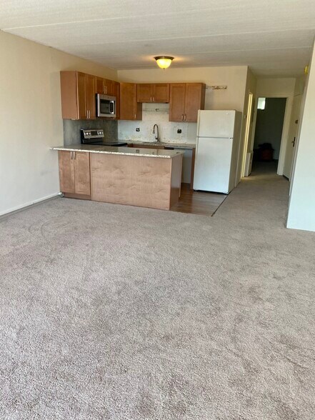 Building Photo - 200 Swanton St