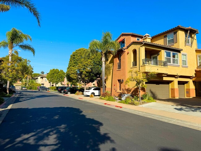 Building Photo - Welcome to your beautifully townhome in th...