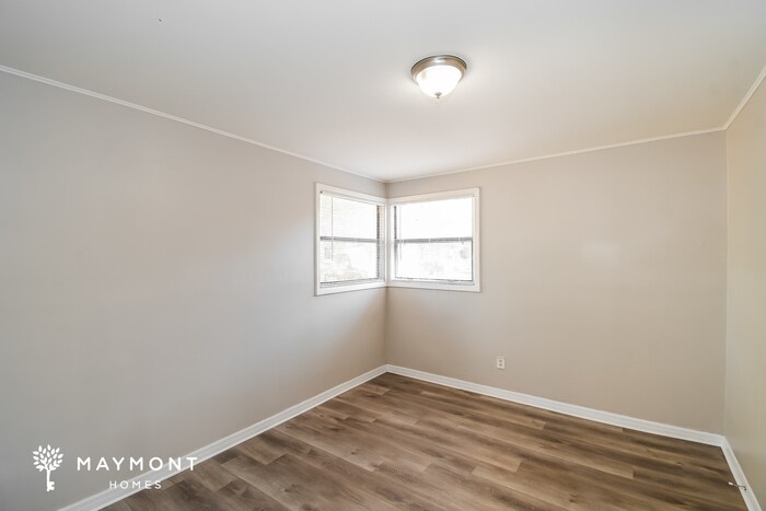 Building Photo - 9245 Danville Ave