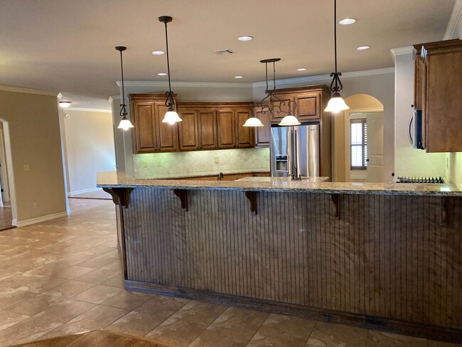 Building Photo - Gorgeous Custom 4 bedroom, 3 1/2 bath home...