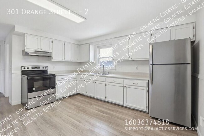 Building Photo - 301 Orange St